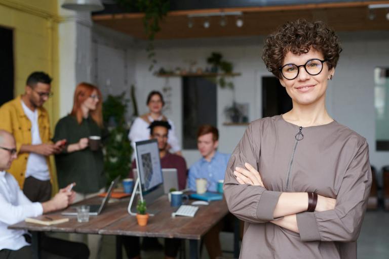 HR professionals collaborating in an office during an HR audit in the Netherlands.